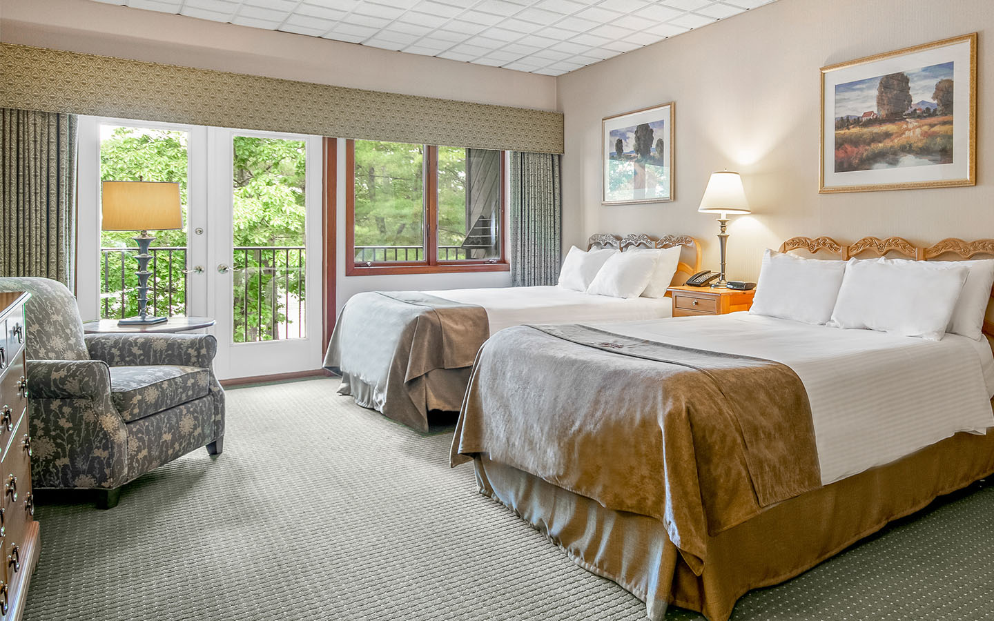 Woodloch guest room with two queen beds.
