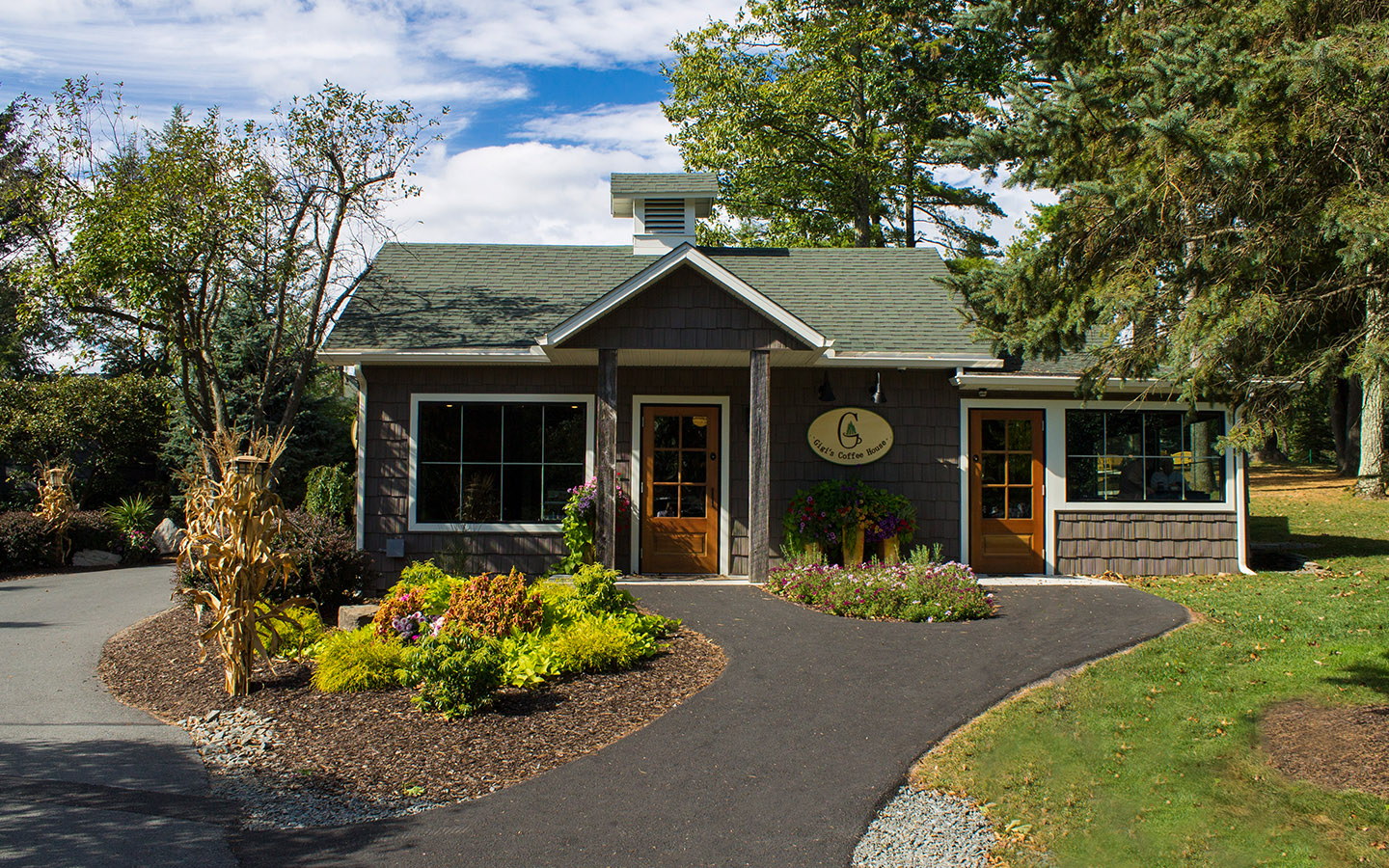 Gigi's Coffee House exterior.